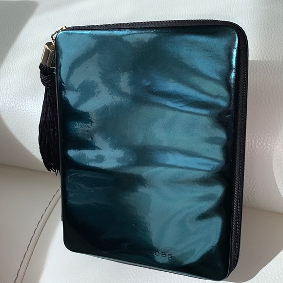 Marc Jacobs Handbags - The Mark Jacobs Your‎ Place Or Mine Case Only
